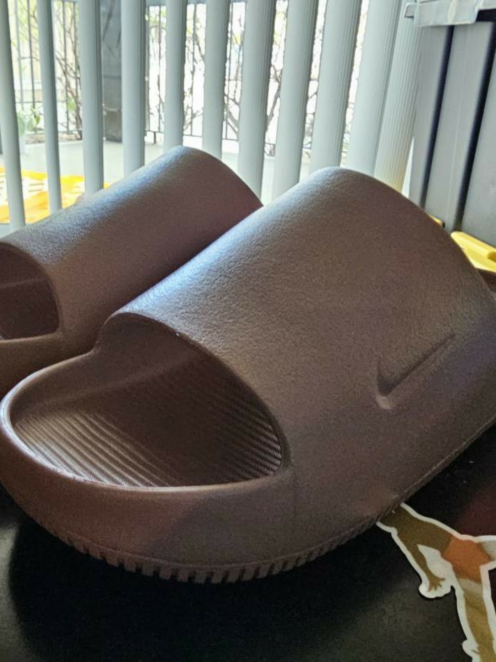 Nike Brown Foam Slide Sandals - Dark Brown